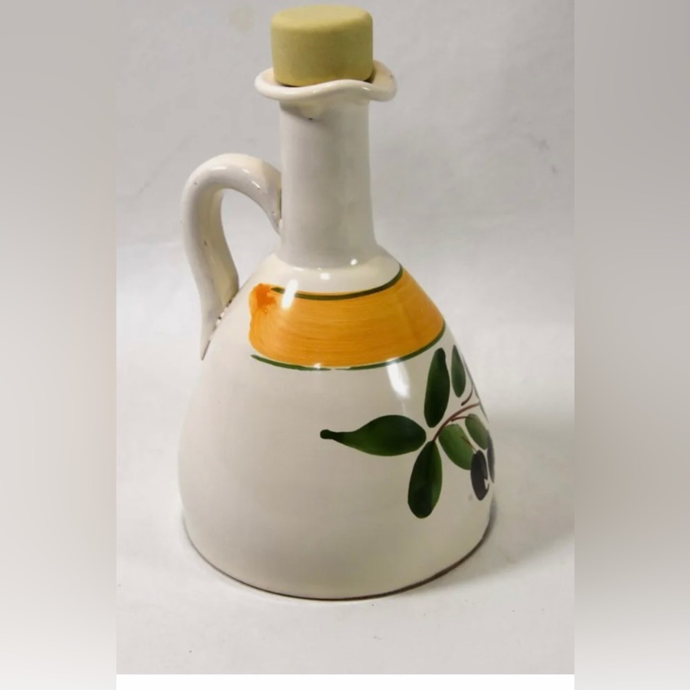 BENEGIAMO Vintage Terracotta
Small Jug Decanter Beige And Yellow